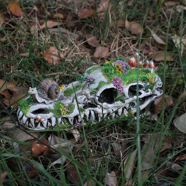 Creative resin courtyard garden dragon head bone statue with dragon bone fossil ornaments - SkyeDragon Gifts
