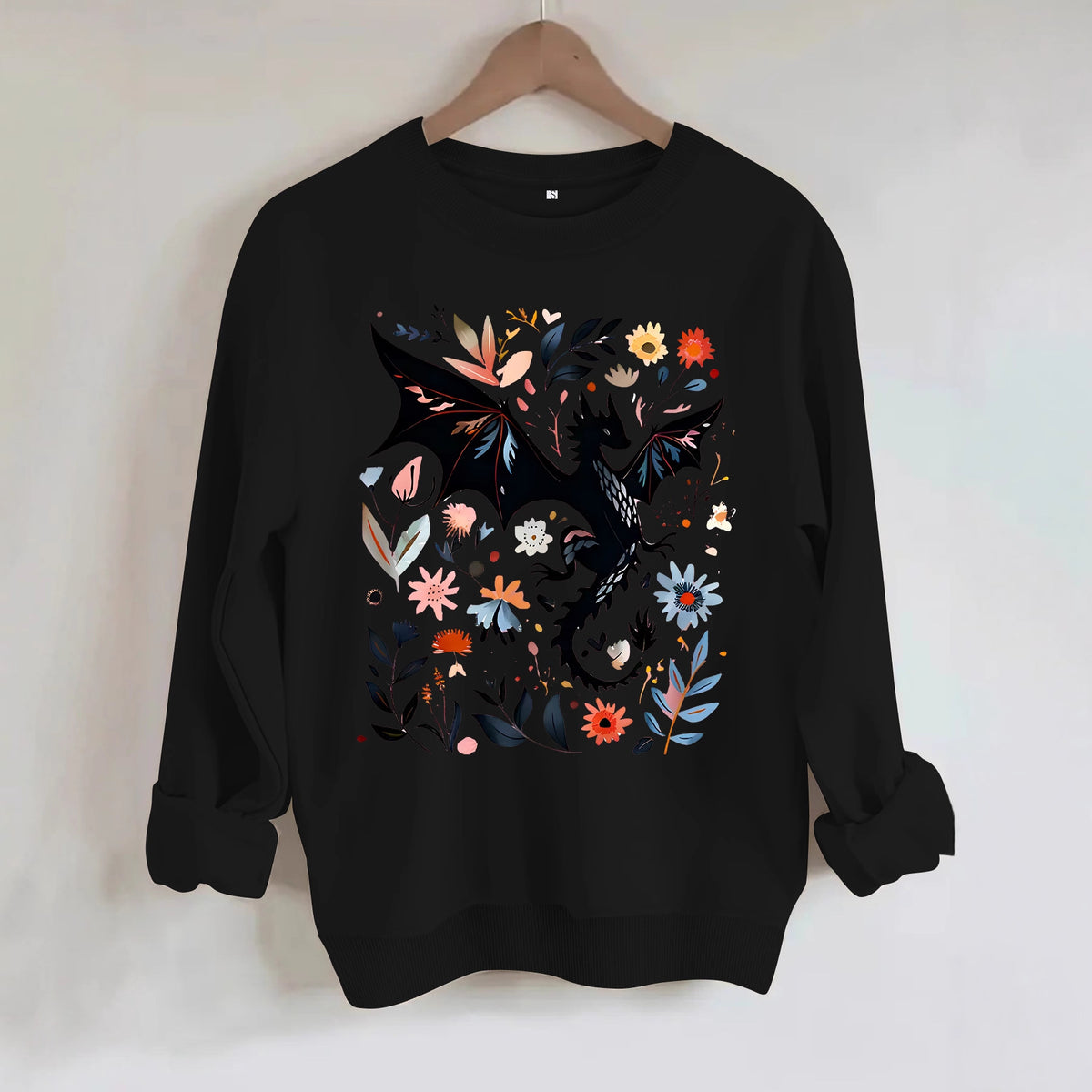 Long sleeved round neck dragon pattern and floral design