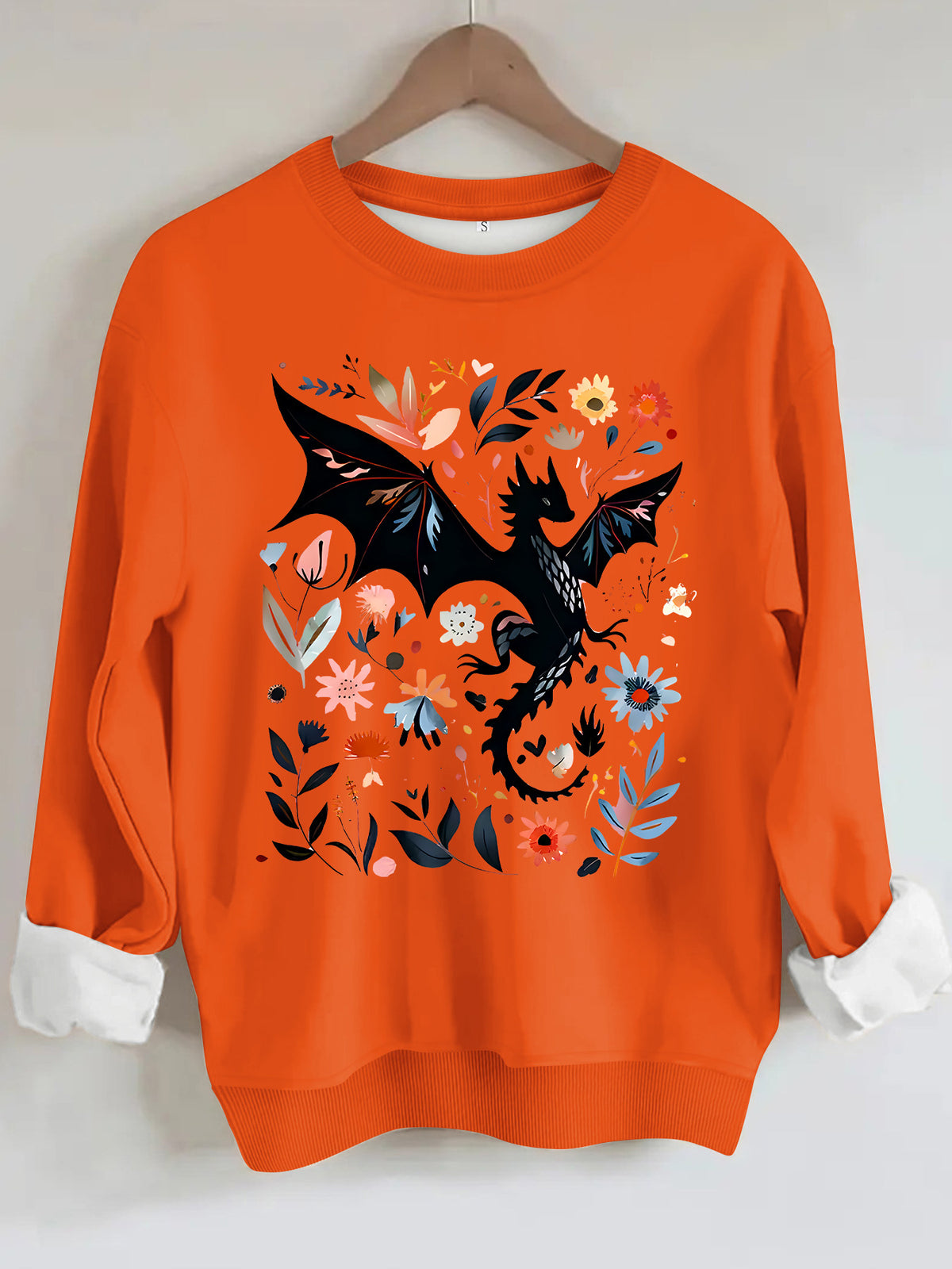 Long sleeved round neck dragon pattern and floral design