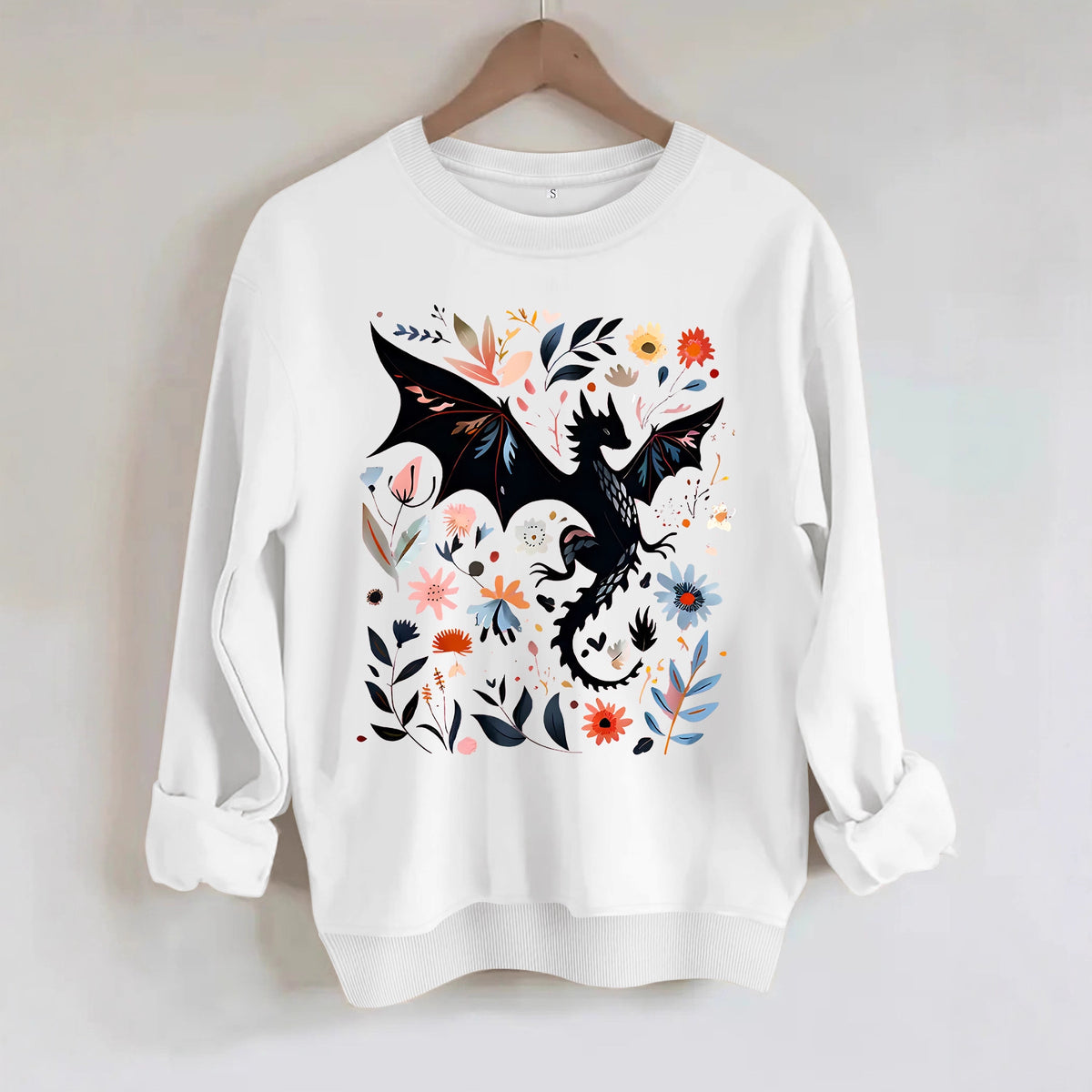 Long sleeved round neck dragon pattern and floral design