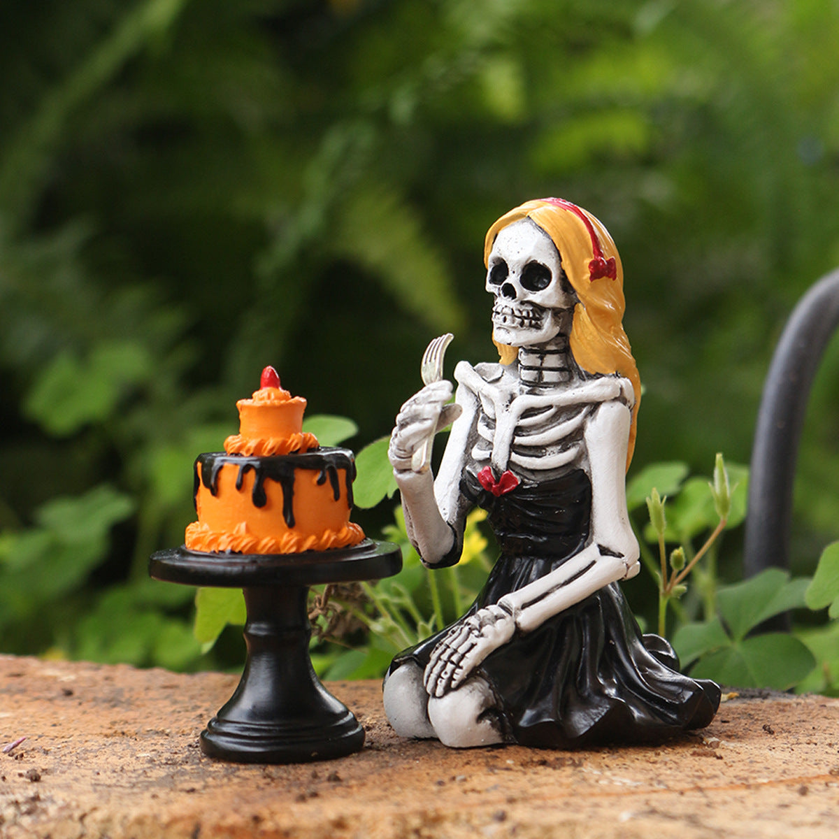 Festive Skull Girl Statue Decoration for Halloween Home Skeleton Scene Resin Craft - SkyeDragon Gifts