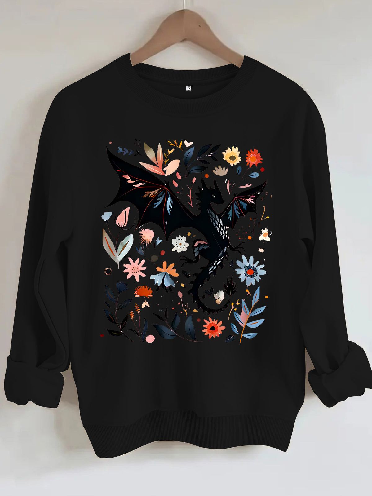 Long sleeved round neck dragon pattern and floral design